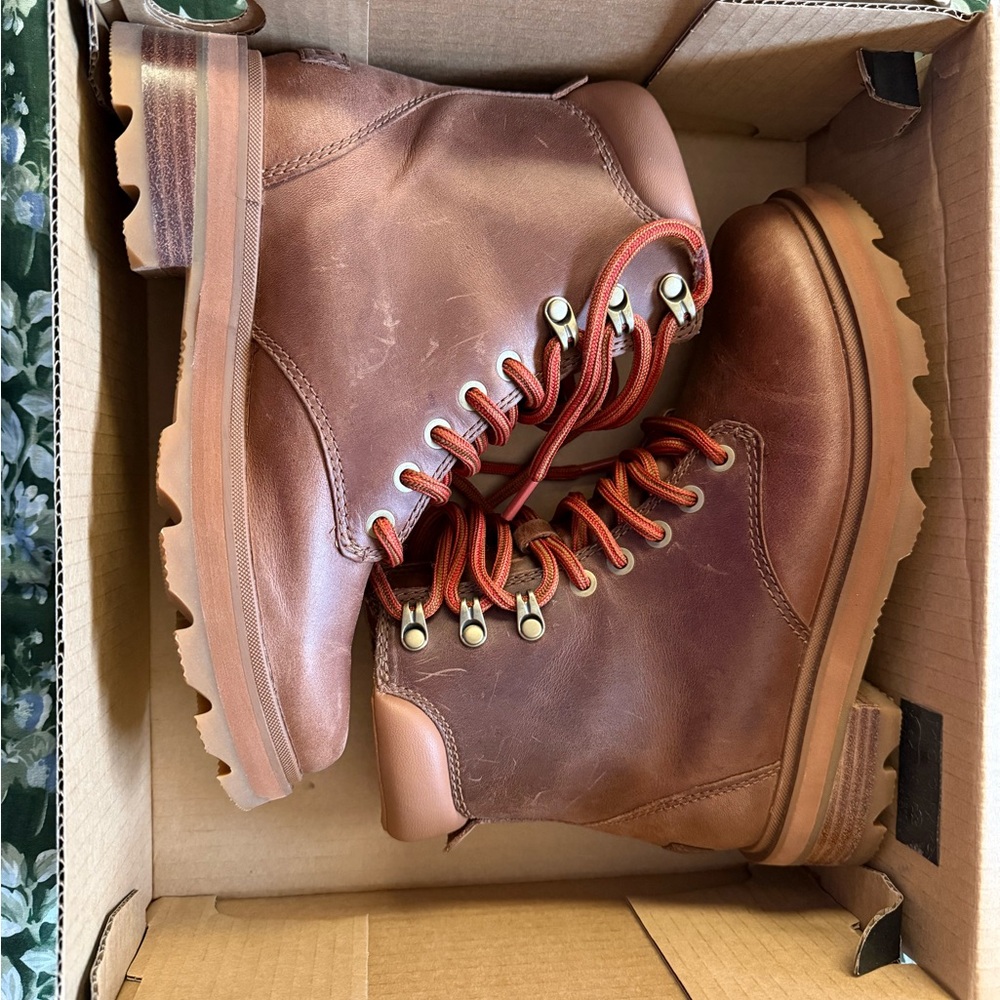 Sorel Lennox Lace Boots in Brown
